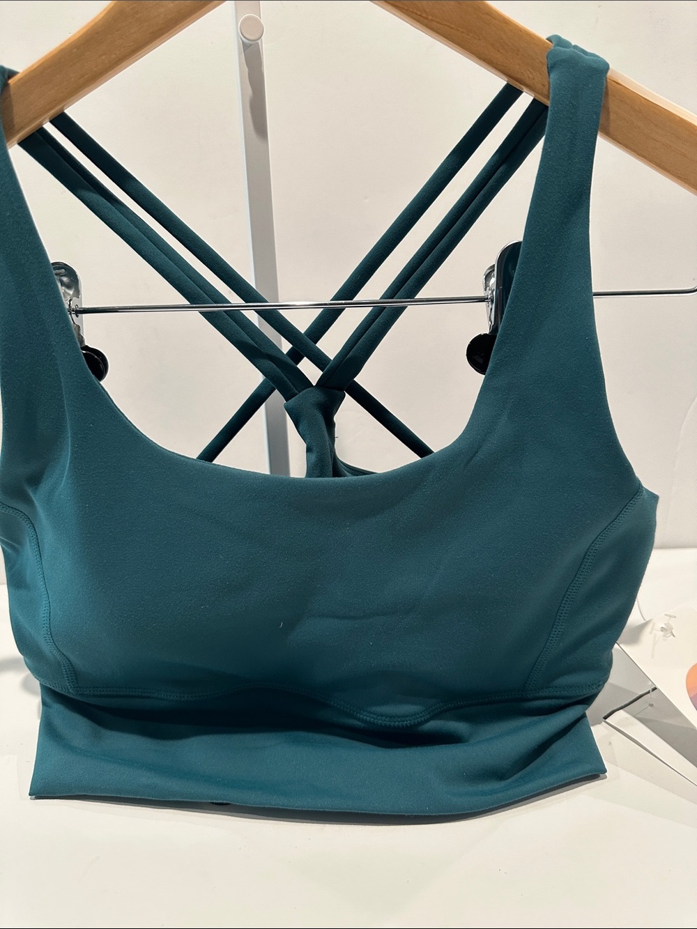 NWT Otos Cross Strap Sports Bra with removable Bra Cup.